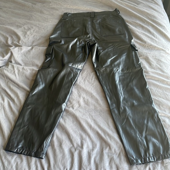 American Eagle Stretch High Wasted Vegan Leather Straight Cargo Pant - Picture 6 of 9